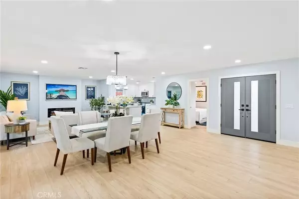 Orange, CA 92866,1201 E Fairway