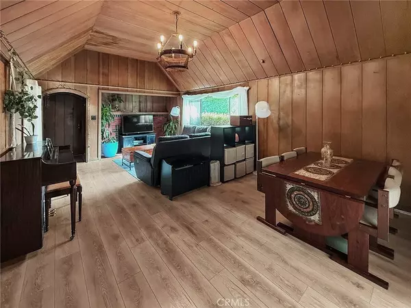 Montrose, CA 91020,2544 Hermosa