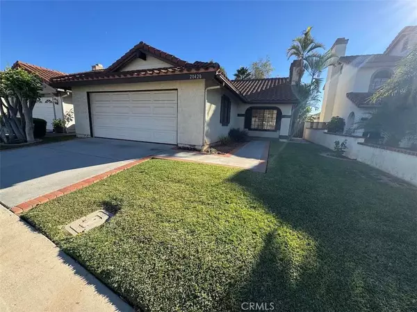 Yorba Linda, CA 92886,20420 via Don Quijote