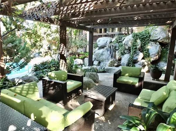 Long Beach, CA 90815,1655 Clark #124