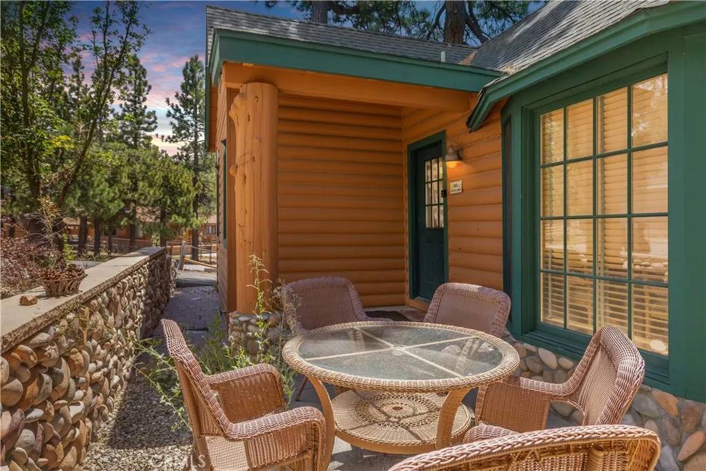 Big Bear Lake, CA 92315,40072 Lakeview Drive