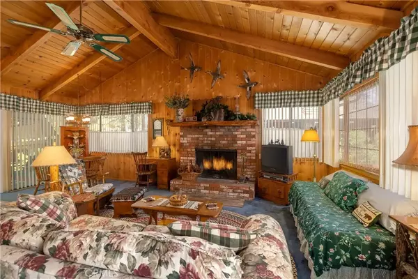 Big Bear Lake, CA 92315,308 Vista Lane