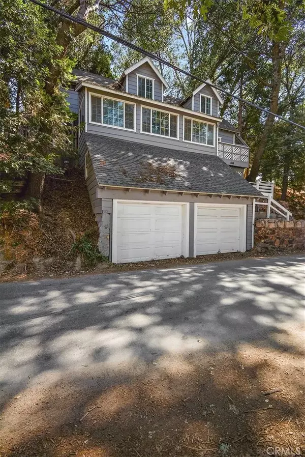 29183 Lake View Drive, Cedar Glen, CA 92321