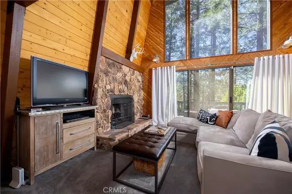 Big Bear Lake, CA 92315,355 Northern Cross Drive