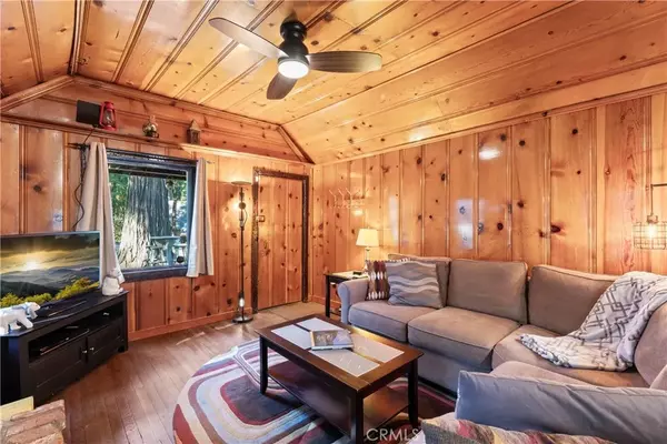 Crestline, CA 92325,1021 Mars Way