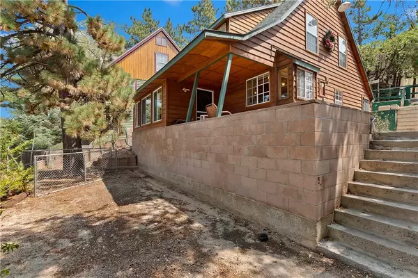 32986 Spruce Drive, Green Valley Lake, CA 92341