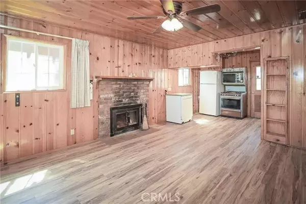 Big Bear Lake, CA 92315,42855 Willow Avenue