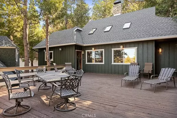 Lake Arrowhead, CA 92352,226 Holiday Drive