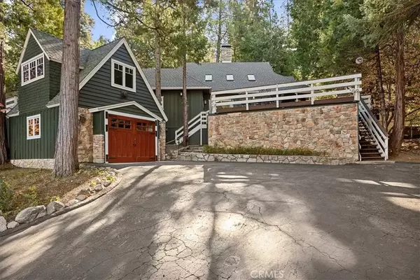 226 Holiday Drive, Lake Arrowhead, CA 92352