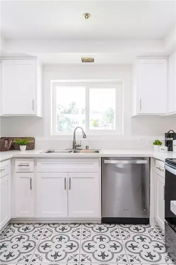 Rancho Palos Verdes, CA 90275,29641 S Western Avenue #309