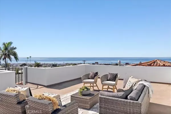 Manhattan Beach, CA 90266,235 N Dianthus Street