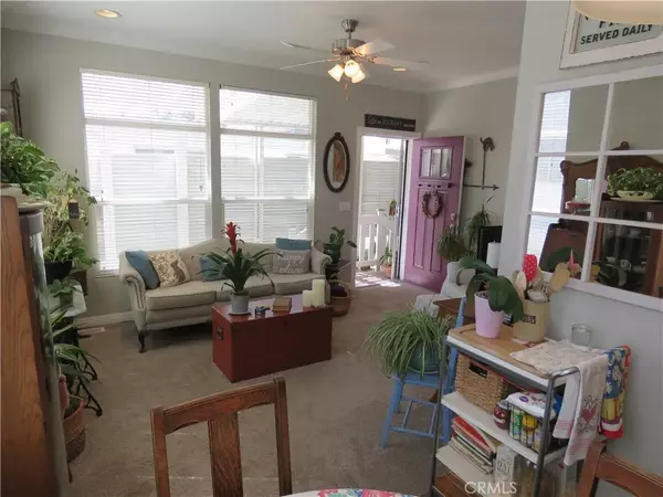 Lomita, CA 90717,26006 Oak #2