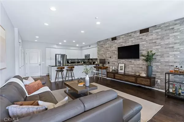 Hawthorne, CA 90250,13126 Union Avenue #203