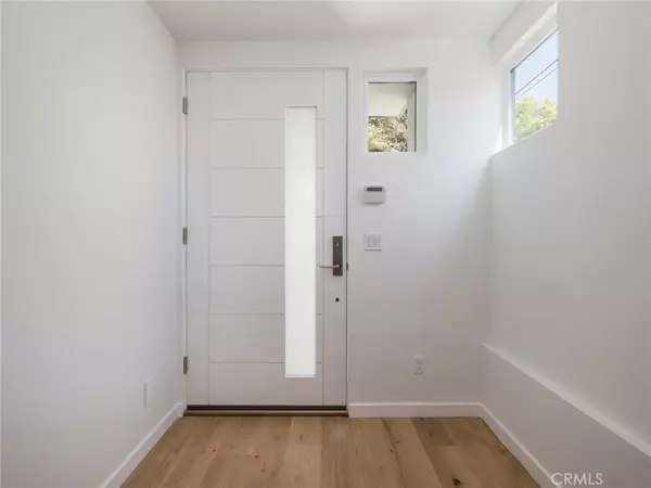 Manhattan Beach, CA 90266,613 Aviation Way