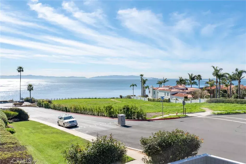 Rancho Palos Verdes, CA 90275,32724 Coastsite Drive #103