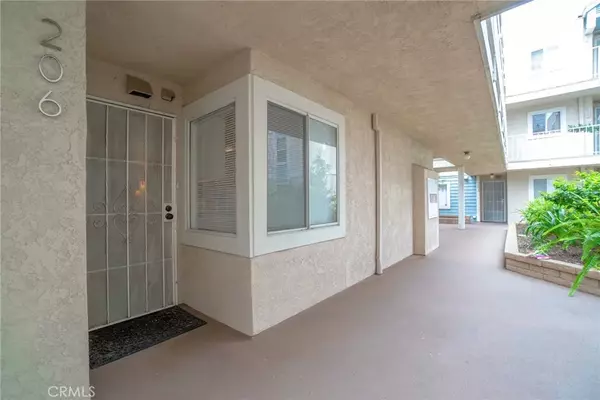 Long Beach, CA 90802,628 Daisy Avenue #206