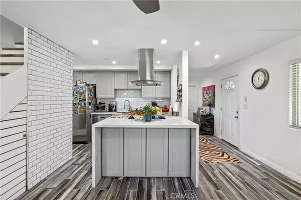 San Pedro, CA 90731,543 W 26th Street