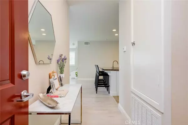Hawthorne, CA 90250,13024 Union Avenue #302