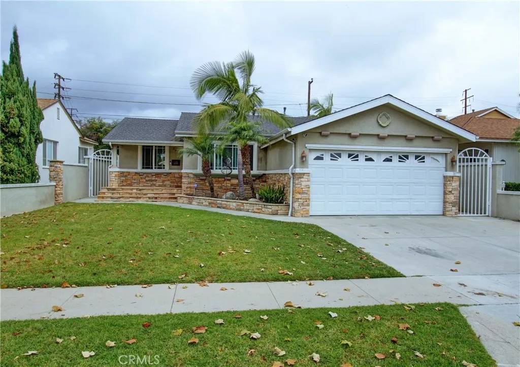 3932 Conquista Avenue, Long Beach, CA 90808