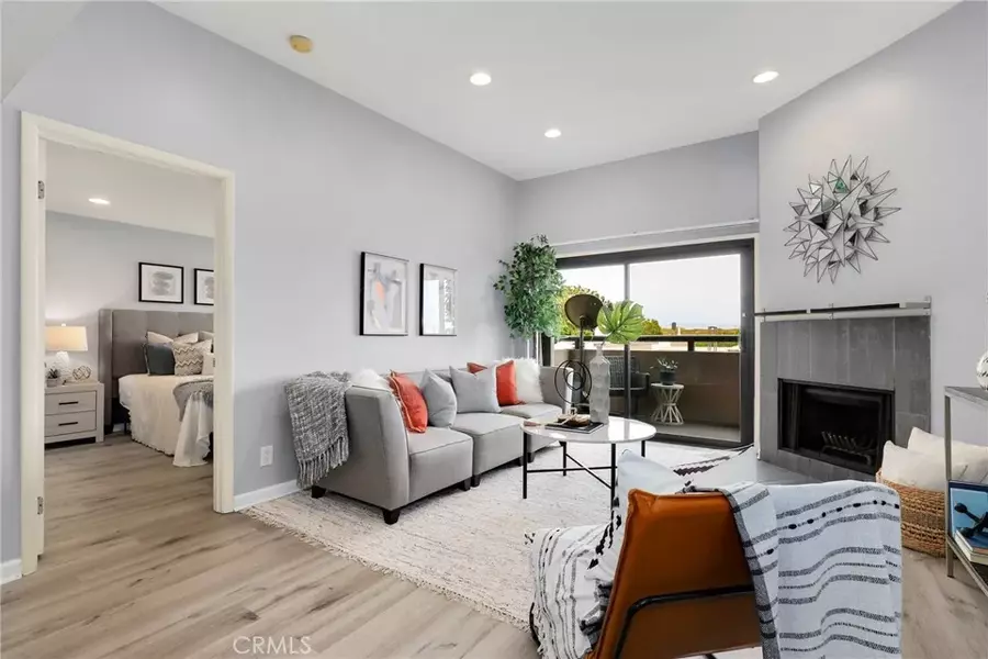 8300 Manitoba Street #315, Playa Del Rey, CA 90293