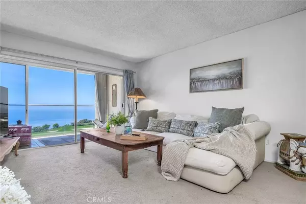 Rancho Palos Verdes, CA 90275,3200 La Rotonda Drive #214