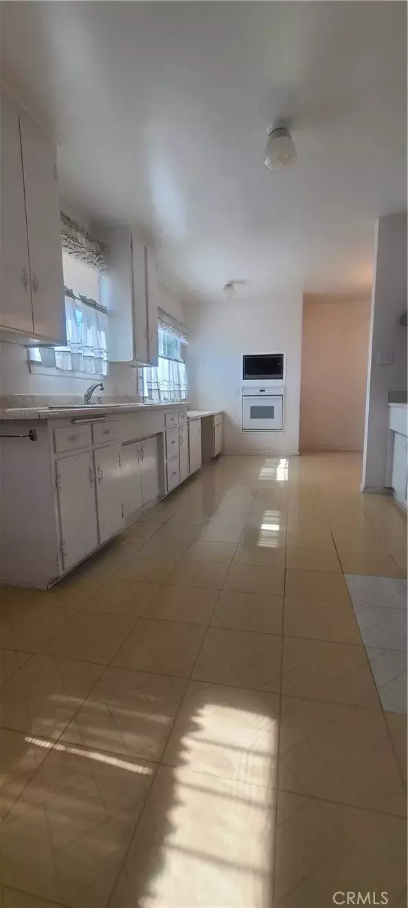 Gardena, CA 90247,15506 S New Hampshire Avenue