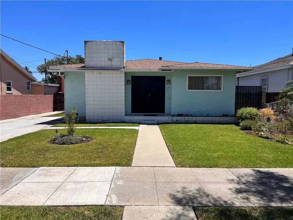 Wilmington, CA 90744,924 KING Avenue