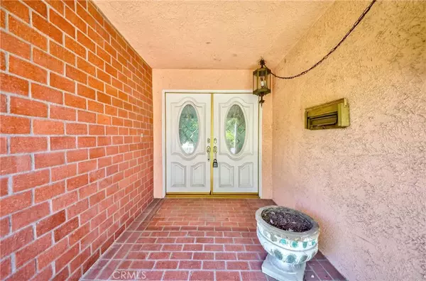 Montebello, CA 90640,607 W Avenida De La Merced