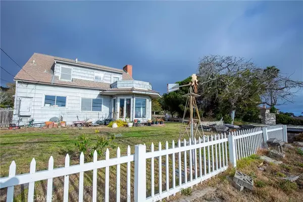 Palos Verdes Estates, CA 90274,2037 Palos Verdes Drive West