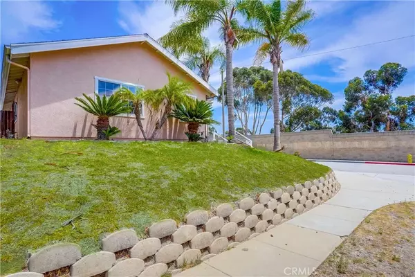 Hawthorne, CA 90250,11818 Spinning Avenue