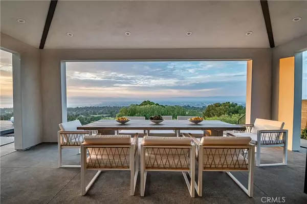 Rancho Palos Verdes, CA 90275,5325 Bayridge Road