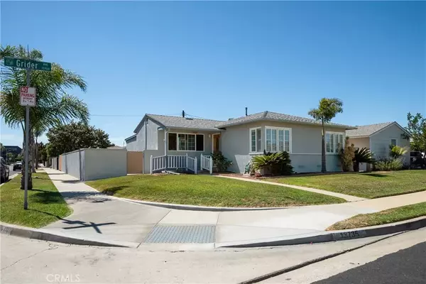 Hawthorne, CA 90250,13735 Grider Avenue