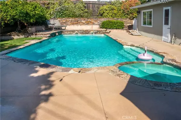 Rancho Palos Verdes, CA 90275,7005 Purple Ridge Drive