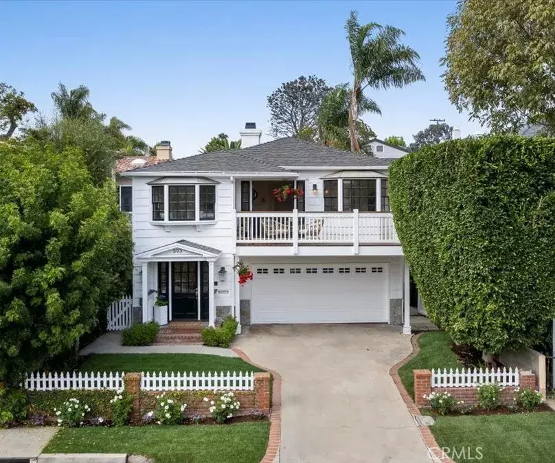 Manhattan Beach, CA 90266,593 26th Street