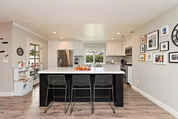 Rancho Palos Verdes, CA 90275,28626 Mount Whitney Way