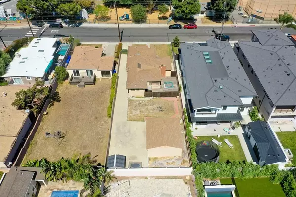 Manhattan Beach, CA 90266,1612 11th St