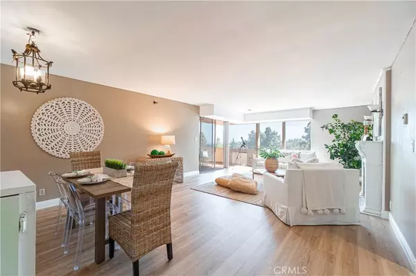 Rancho Palos Verdes, CA 90275,5658 Ravenspur Drive #305