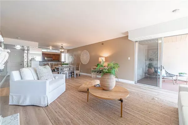 Rancho Palos Verdes, CA 90275,5658 Ravenspur Drive #305