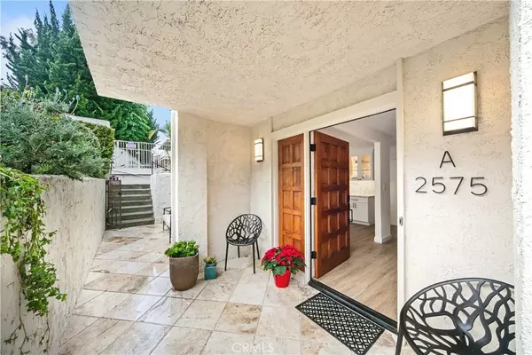 Palos Verdes Estates, CA 90274,2575 Via Campesina #A