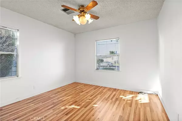 Hawthorne, CA 90250,13004 Washington Avenue