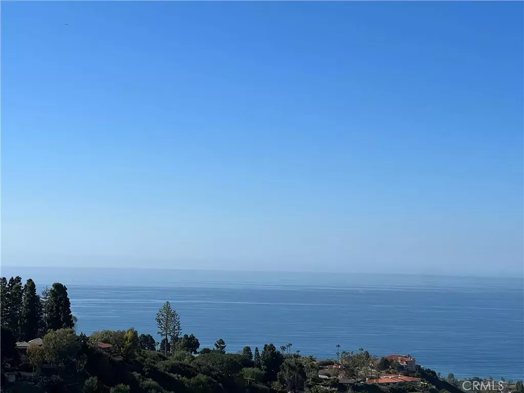 Rancho Palos Verdes, CA 90275,6542 Ocean Crest Drive #C107