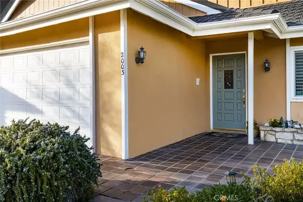 Rancho Palos Verdes, CA 90275,2003 Van Karajan Drive