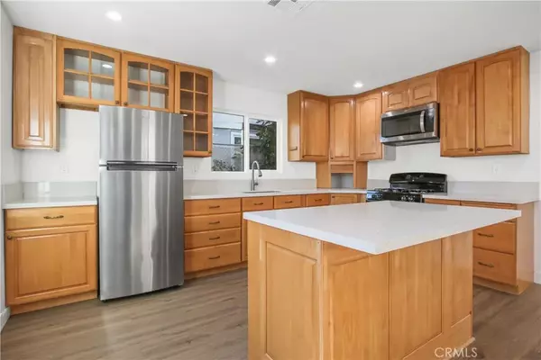 Hawthorne, CA 90250,11985 York Avenue