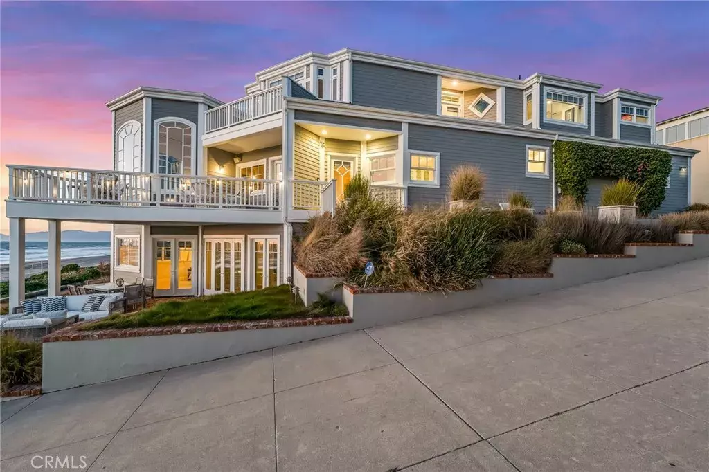 Manhattan Beach, CA 90266,3000 The Strand