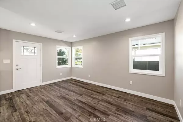 Hawthorne, CA 90250,5124 W 135th Street