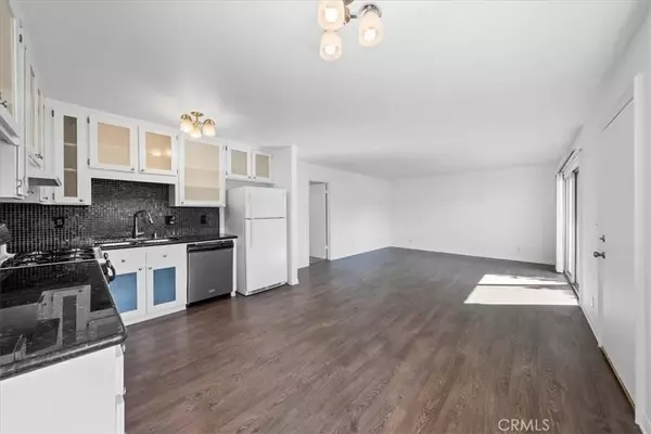 Lomita, CA 90717,26015 Narbonne Avenue #20