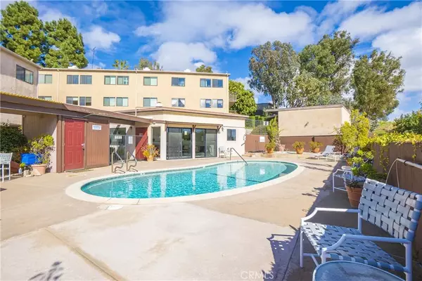 2110 Palos Verdes Drive North #112, Lomita, CA 90717