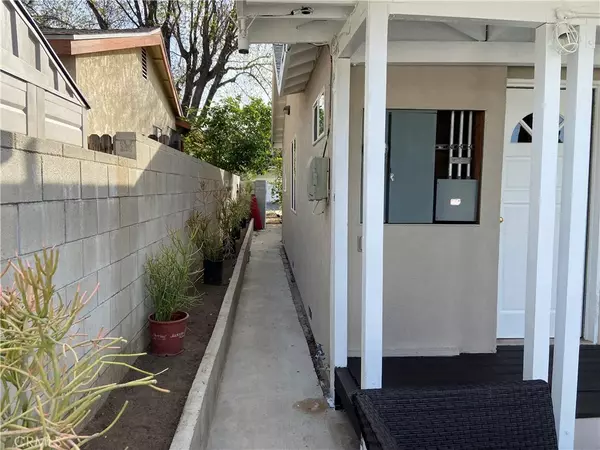Granada Hills, CA 91344,11555 Collett Avenue
