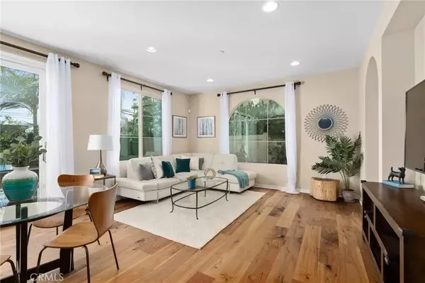 Hawthorne, CA 90250,5237 Pacific Terrace