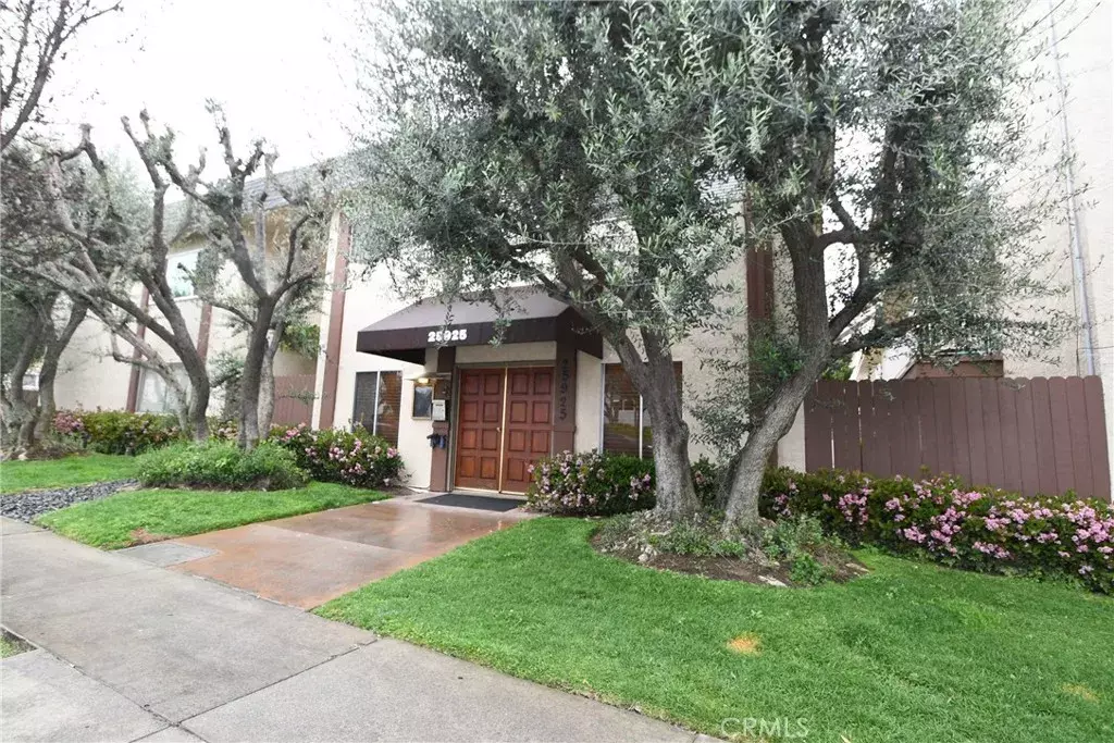 Lomita, CA 90717,25925 Narbonne Avenue #11